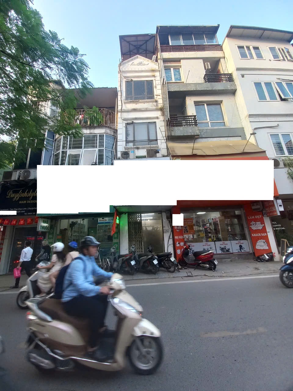 Bán nhà Mặt Phố Đội Cấn, Phố tấp nập, 20m2 , nhỉnh 10 tỷ
